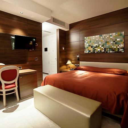 Family Center Hotel اتينا لوكانا المظهر الخارجي الصورة