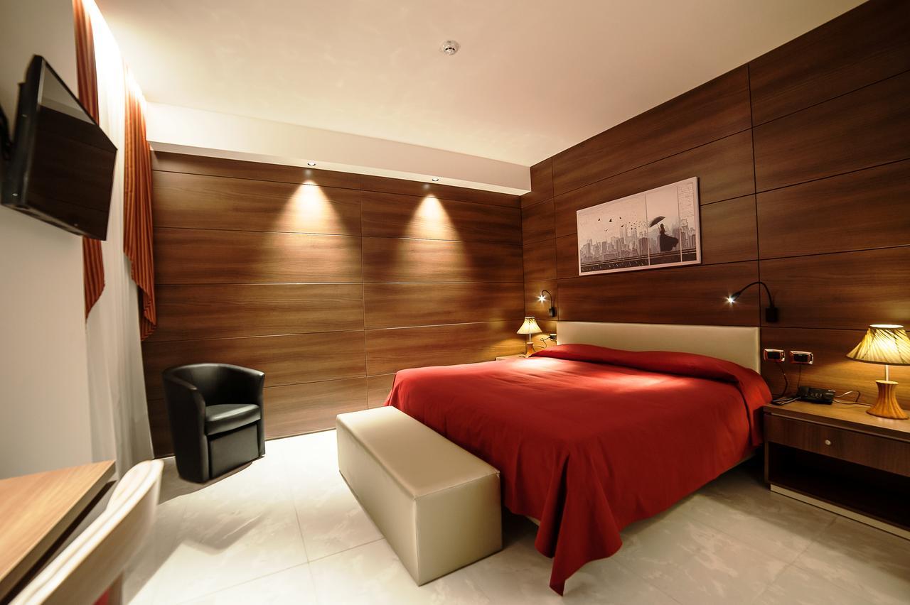 Family Center Hotel اتينا لوكانا المظهر الخارجي الصورة