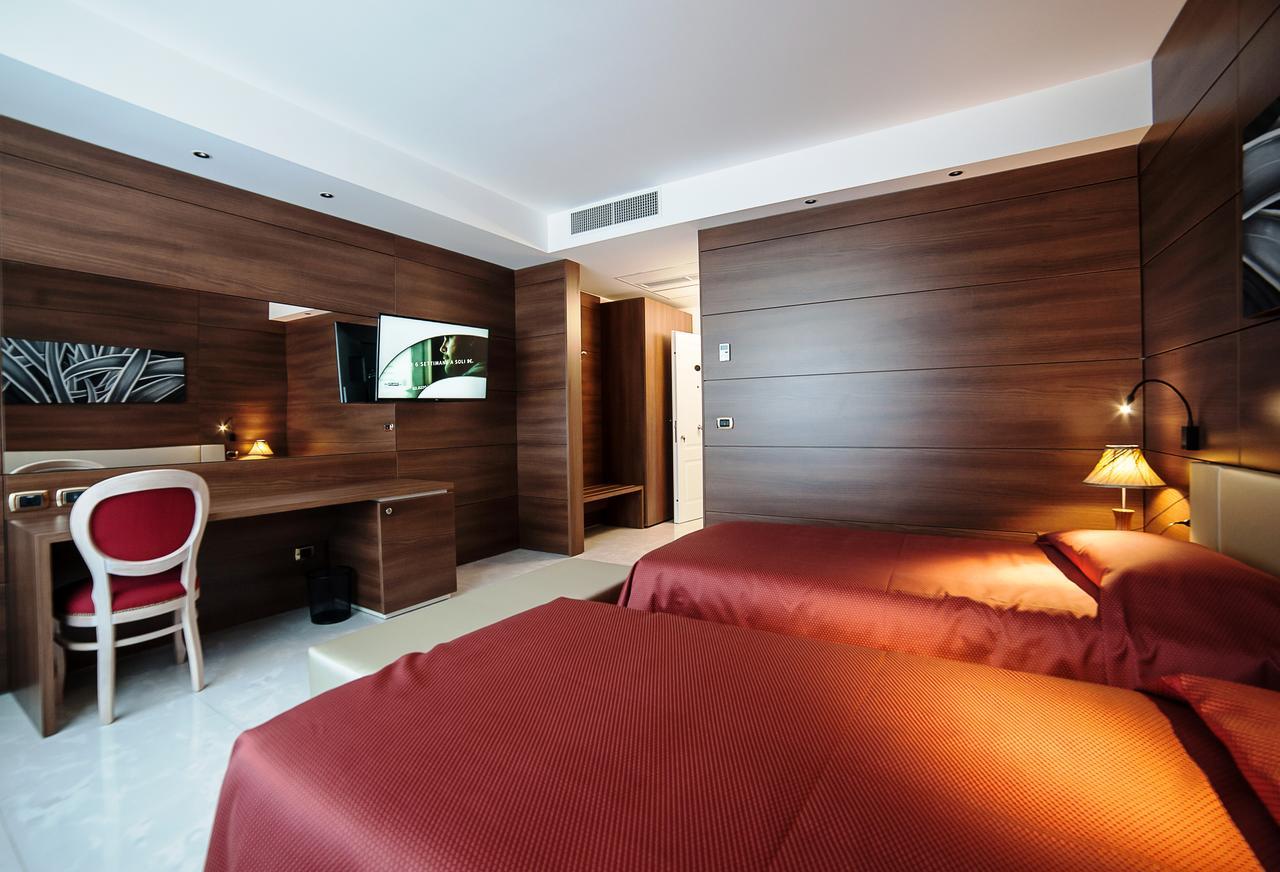 Family Center Hotel اتينا لوكانا المظهر الخارجي الصورة