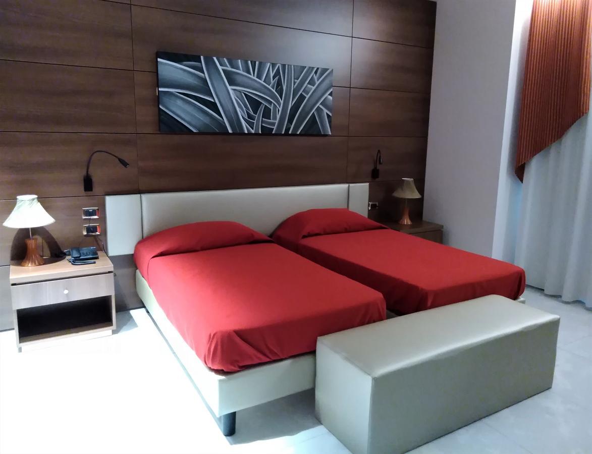Family Center Hotel اتينا لوكانا المظهر الخارجي الصورة